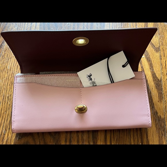 TODAY!! NWT! Coach Petal Pink Small Hobo 5 set- - Picture 13 of 14